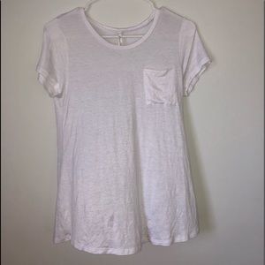 white t shirt with pocket